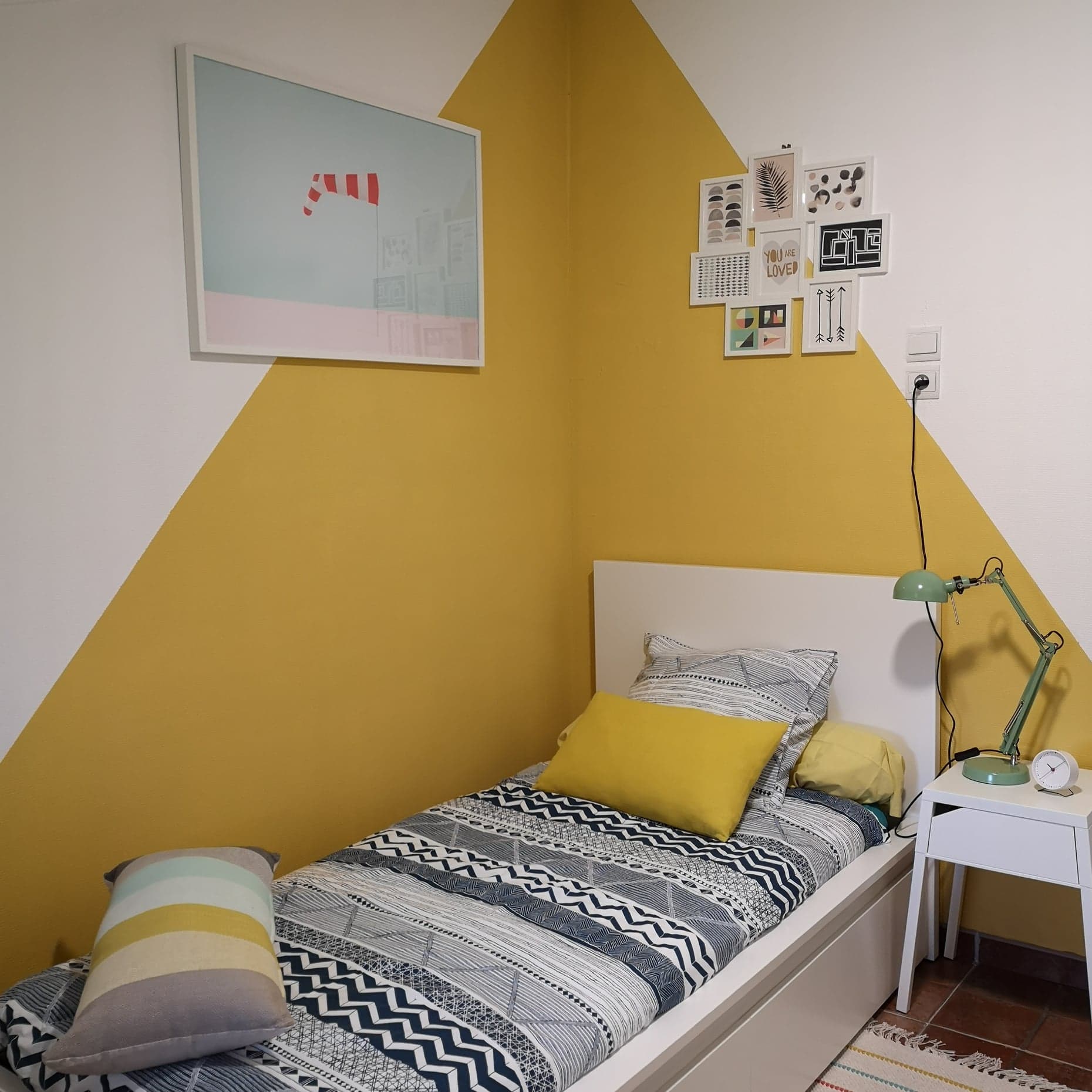 La chambre d'enfants mise en couleur